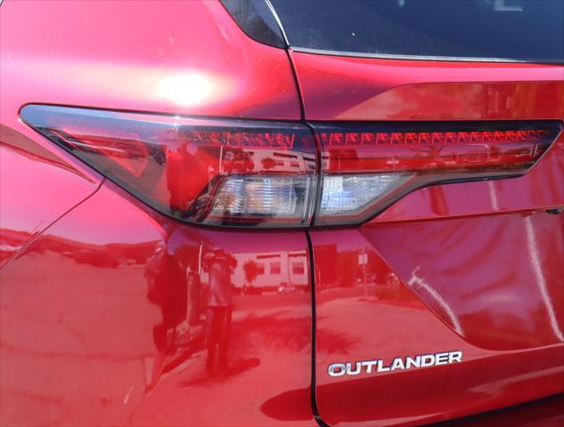 new 2024 Mitsubishi Outlander car, priced at $34,530