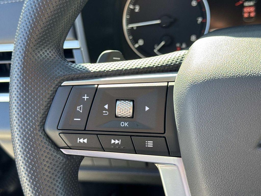 new 2025 Mitsubishi Outlander car, priced at $27,100