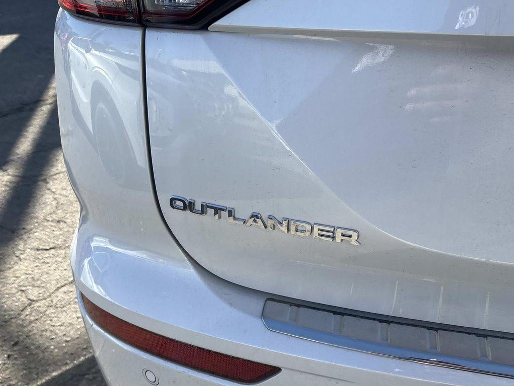 new 2025 Mitsubishi Outlander PHEV car, priced at $49,875