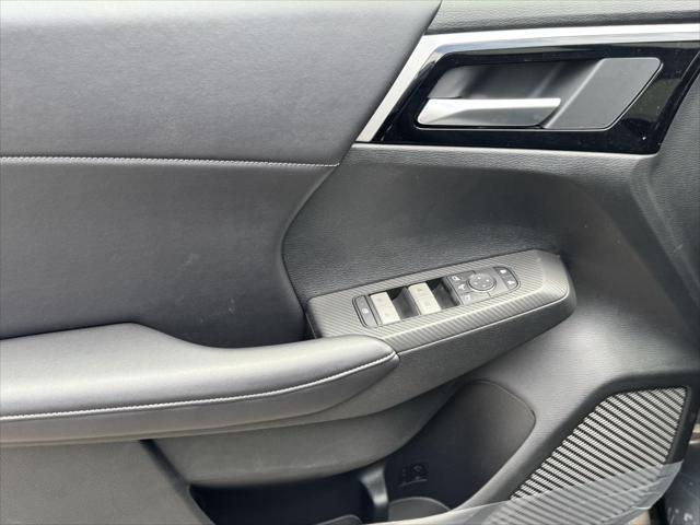 new 2025 Mitsubishi Outlander PHEV car, priced at $37,430