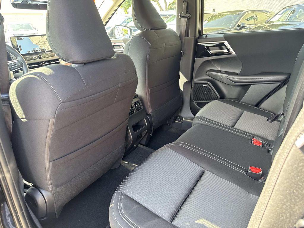 new 2025 Mitsubishi Outlander car, priced at $27,695