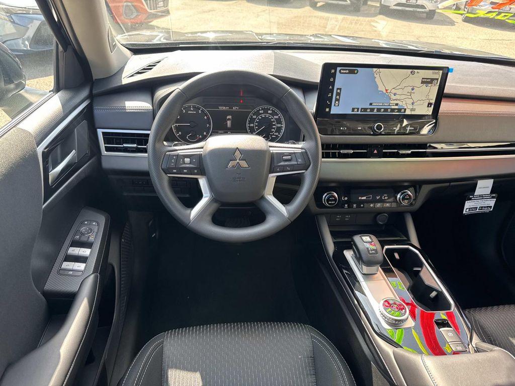 new 2025 Mitsubishi Outlander car, priced at $27,695