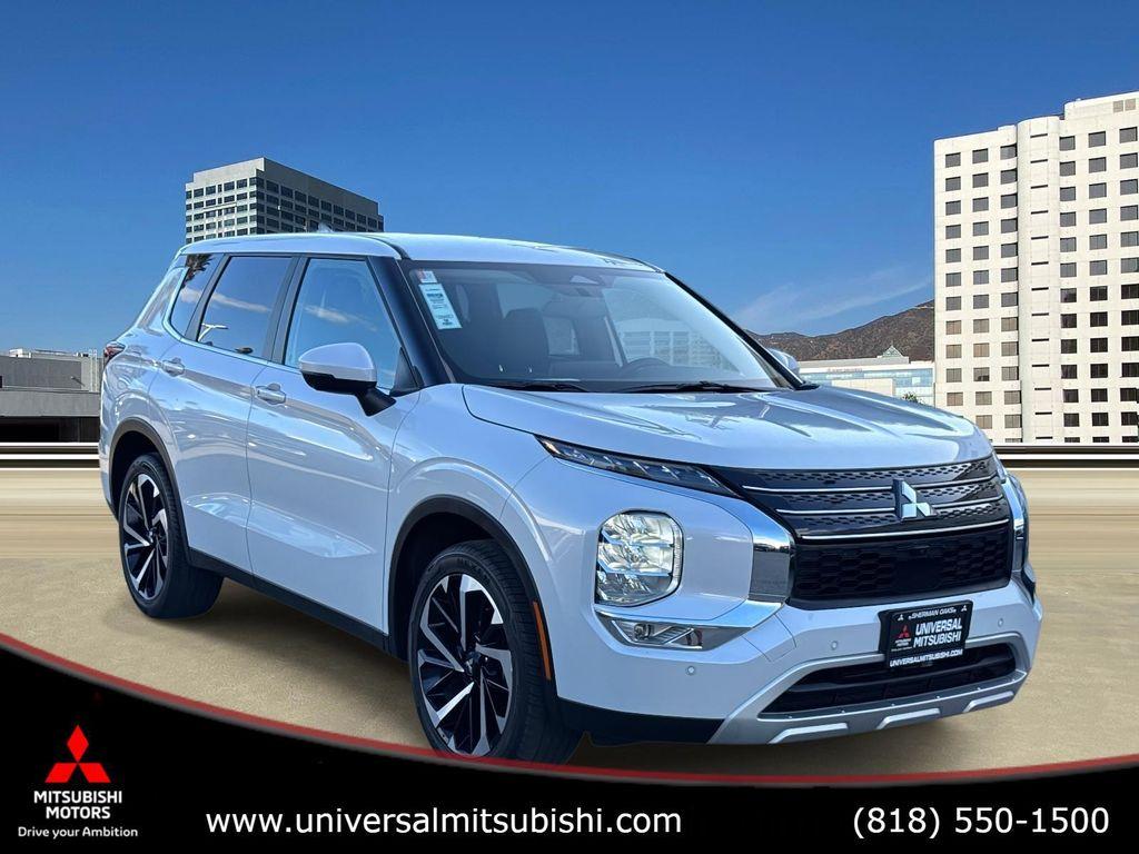 used 2023 Mitsubishi Outlander car, priced at $23,998