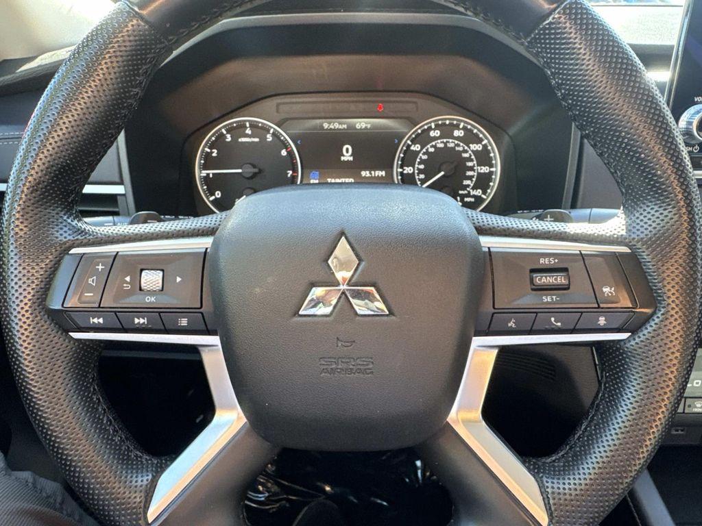 used 2023 Mitsubishi Outlander car, priced at $21,889