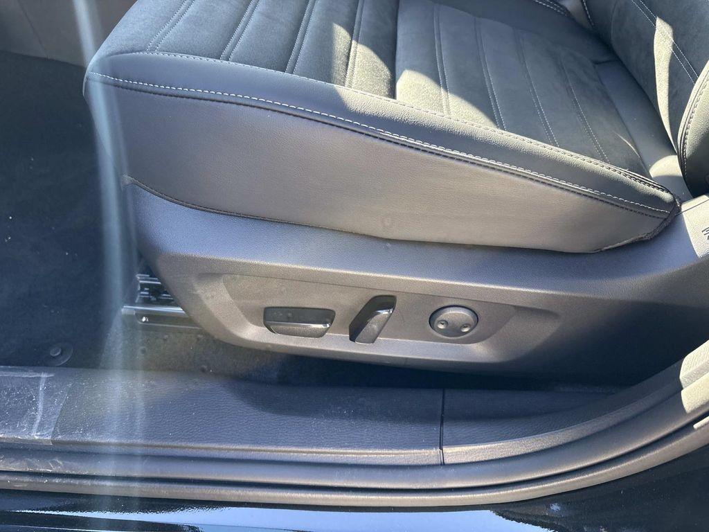 new 2025 Mitsubishi Outlander PHEV car, priced at $46,575