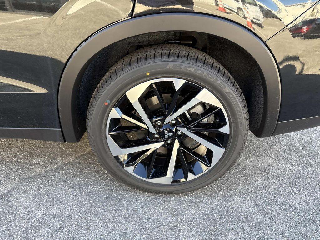 new 2025 Mitsubishi Outlander PHEV car, priced at $46,575