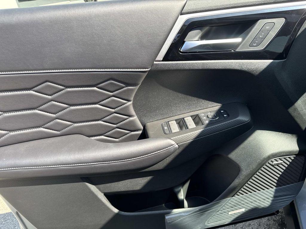 new 2025 Mitsubishi Outlander car, priced at $34,645