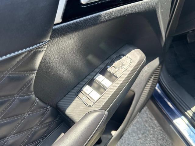 used 2023 Mitsubishi Outlander PHEV car, priced at $30,495