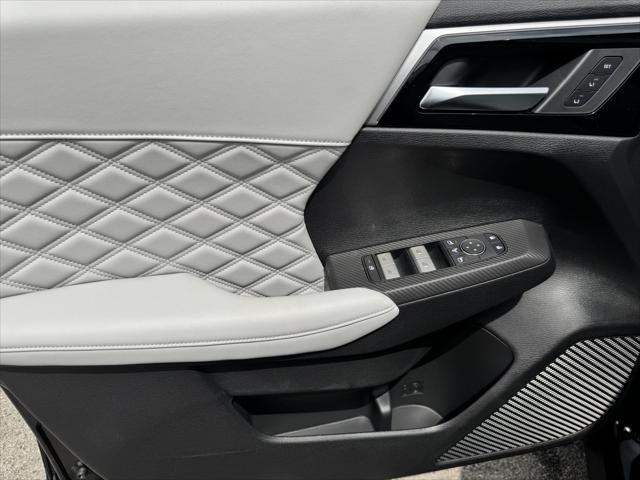 new 2025 Mitsubishi Outlander PHEV car, priced at $52,480