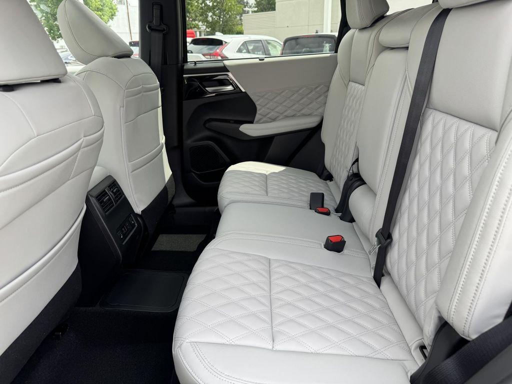 new 2025 Mitsubishi Outlander PHEV car, priced at $37,730