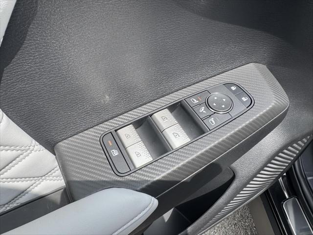 new 2025 Mitsubishi Outlander PHEV car, priced at $52,480