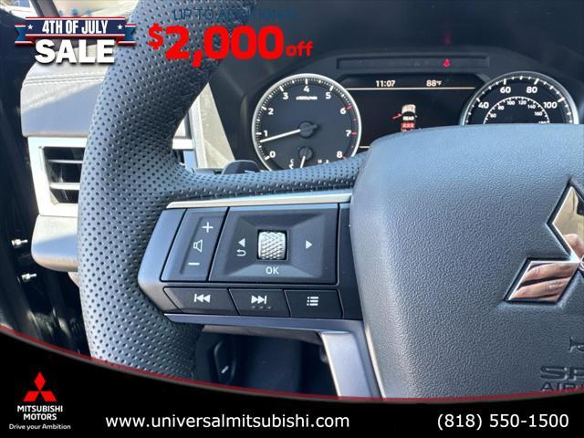 new 2025 Mitsubishi Outlander car, priced at $30,700