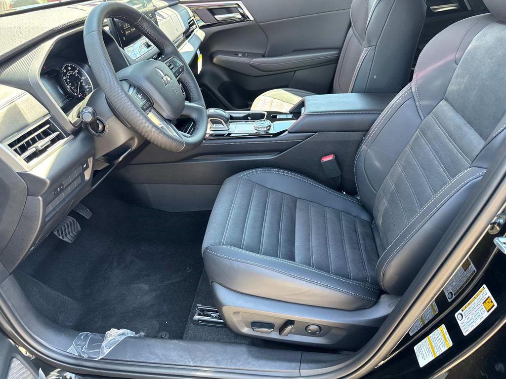 new 2025 Mitsubishi Outlander car, priced at $30,450