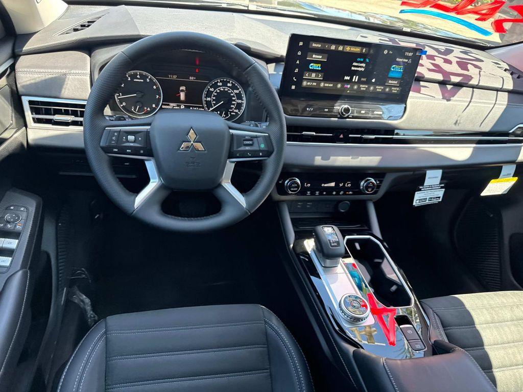 new 2025 Mitsubishi Outlander car, priced at $30,450