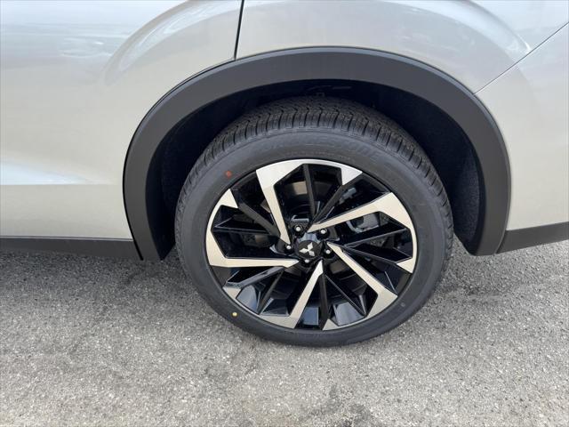 new 2025 Mitsubishi Outlander PHEV car, priced at $37,385