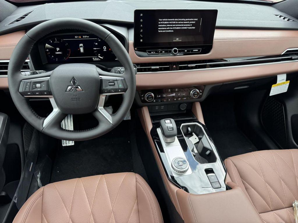 new 2025 Mitsubishi Outlander car, priced at $36,680