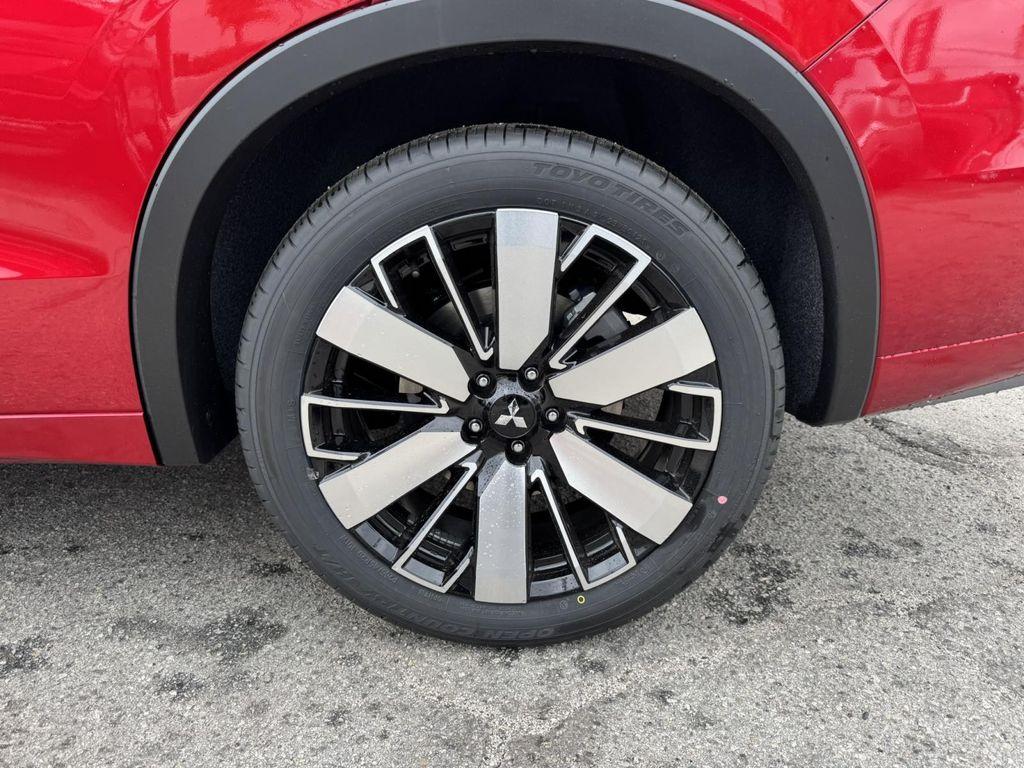 new 2025 Mitsubishi Outlander car, priced at $38,080