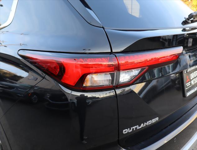 new 2024 Mitsubishi Outlander car, priced at $30,875