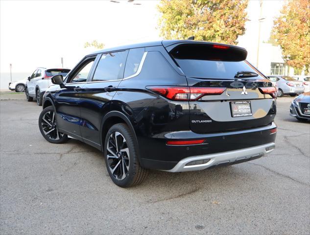 new 2024 Mitsubishi Outlander car, priced at $30,875