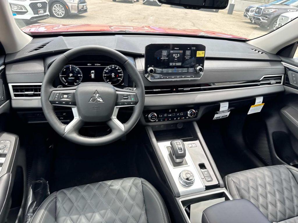 new 2025 Mitsubishi Outlander PHEV car, priced at $40,265