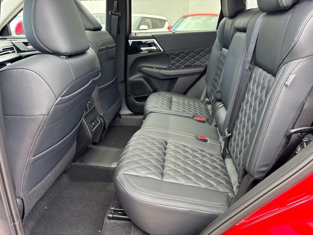 new 2025 Mitsubishi Outlander PHEV car, priced at $40,265