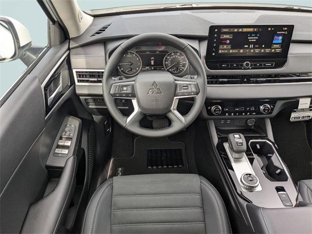 new 2025 Mitsubishi Outlander car, priced at $30,463