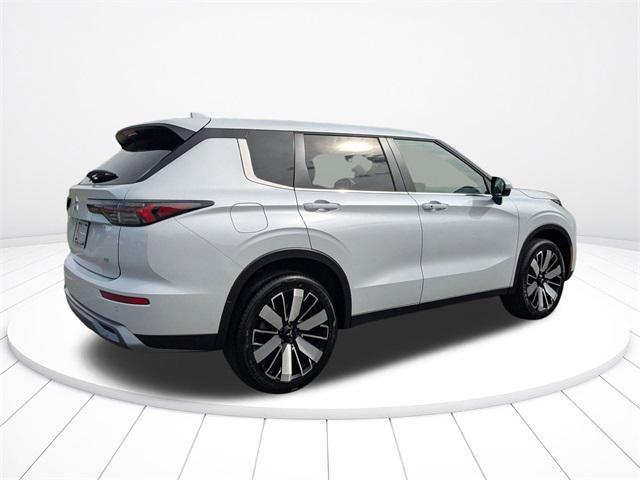 new 2025 Mitsubishi Outlander car, priced at $30,463