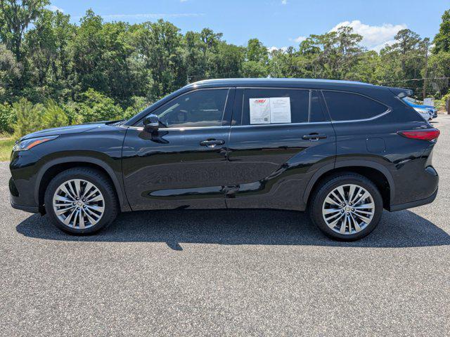 used 2020 Toyota Highlander car, priced at $33,000