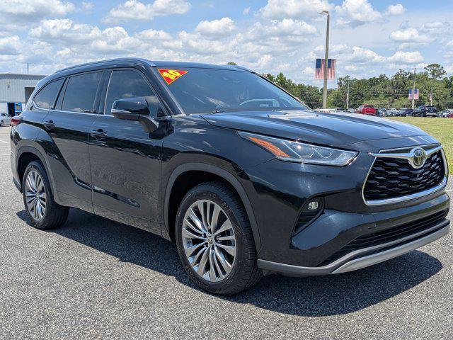 used 2020 Toyota Highlander car, priced at $33,000