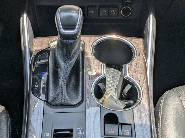 used 2020 Toyota Highlander car, priced at $33,000