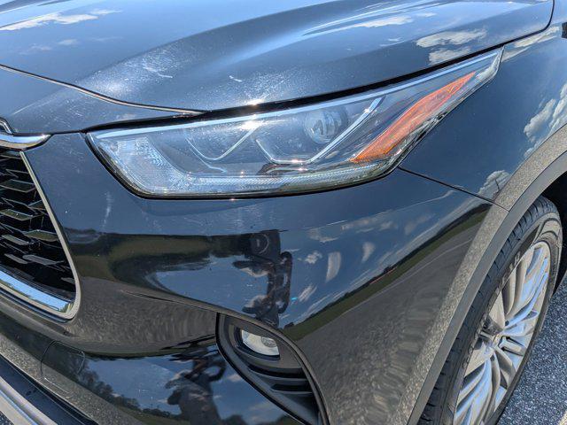 used 2020 Toyota Highlander car, priced at $33,000