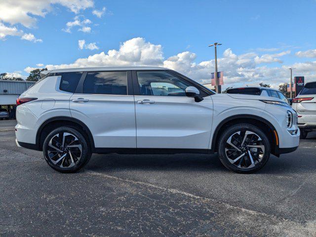 new 2024 Mitsubishi Outlander car, priced at $28,410