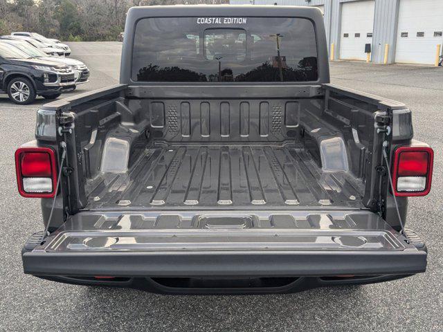 used 2022 Jeep Gladiator car, priced at $37,648