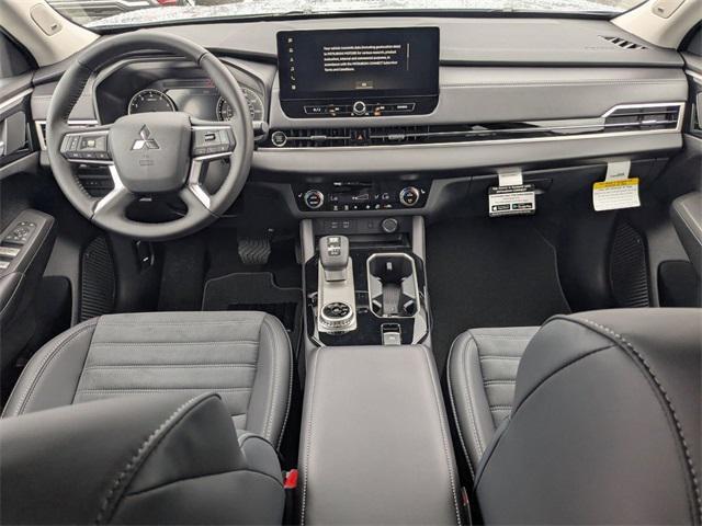 new 2025 Mitsubishi Outlander car, priced at $30,045