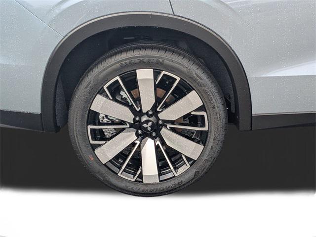 new 2025 Mitsubishi Outlander car, priced at $30,045