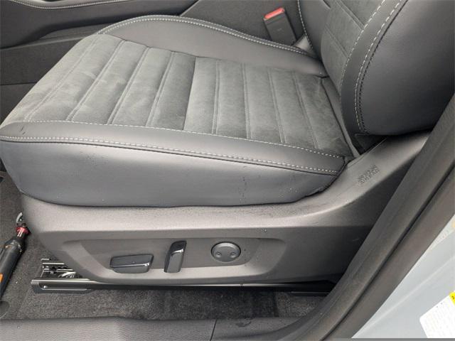 new 2025 Mitsubishi Outlander car, priced at $30,045