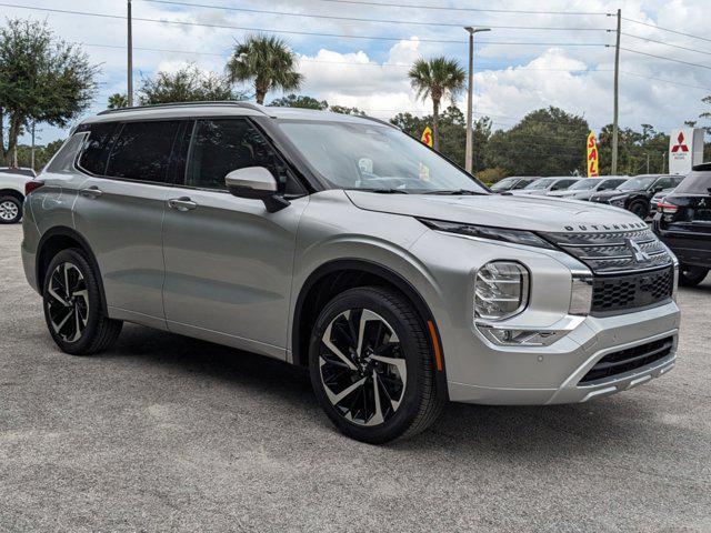 new 2024 Mitsubishi Outlander car, priced at $30,010