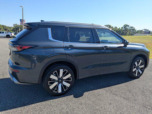 new 2025 Mitsubishi Outlander car, priced at $36,665
