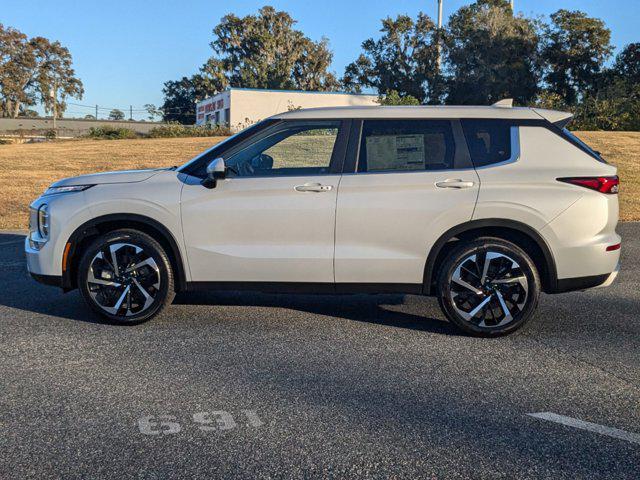 new 2024 Mitsubishi Outlander car, priced at $28,585