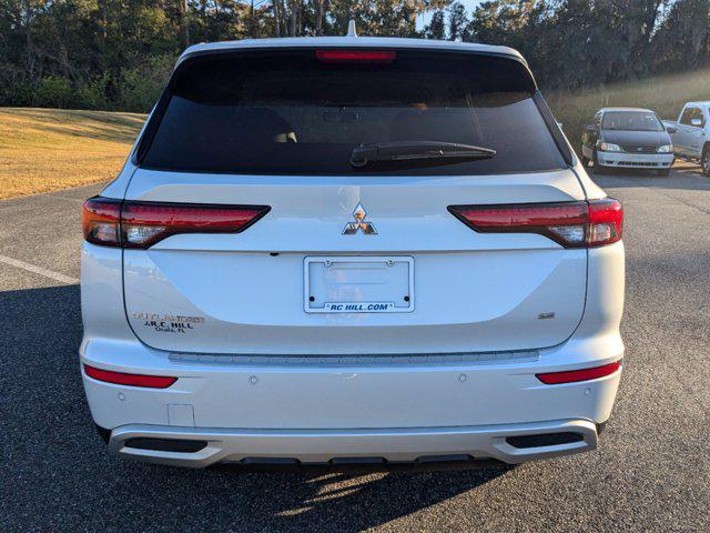 new 2024 Mitsubishi Outlander car, priced at $28,585