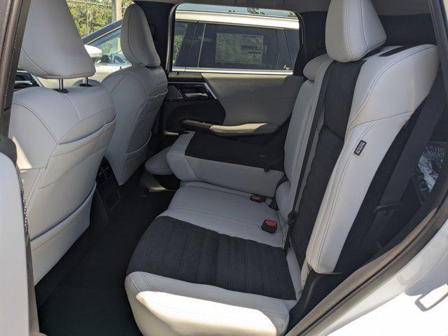 new 2025 Mitsubishi Outlander car, priced at $34,915