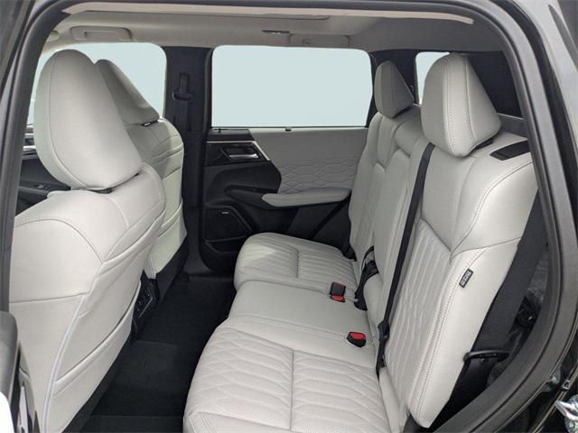 new 2025 Mitsubishi Outlander car, priced at $34,030