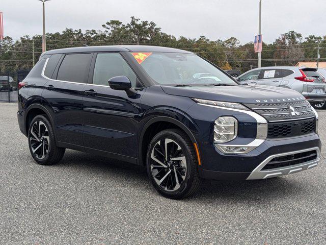 new 2024 Mitsubishi Outlander car, priced at $29,615