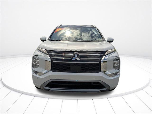 new 2025 Mitsubishi Outlander car, priced at $35,252