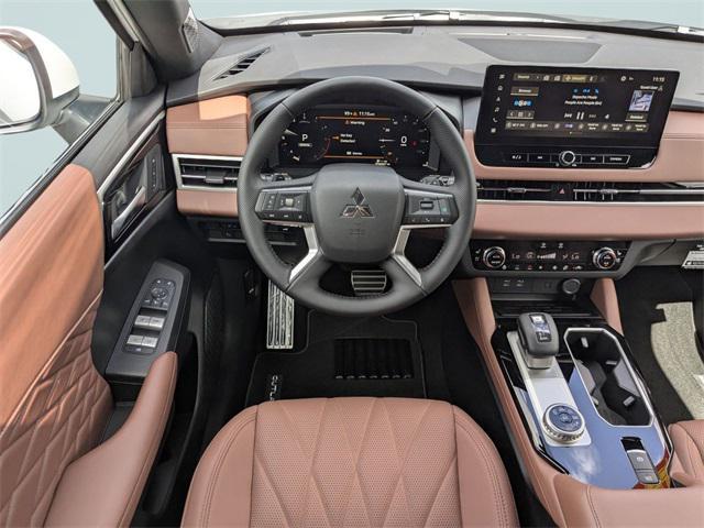 new 2025 Mitsubishi Outlander car, priced at $37,060