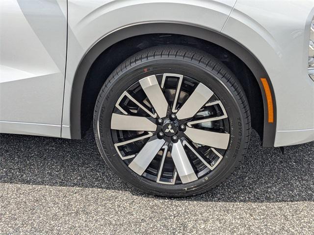 new 2025 Mitsubishi Outlander car, priced at $35,252