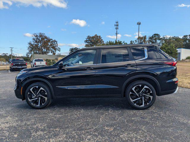 new 2024 Mitsubishi Outlander car, priced at $30,210