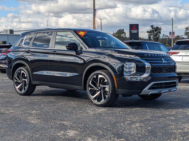 new 2024 Mitsubishi Outlander car, priced at $30,210