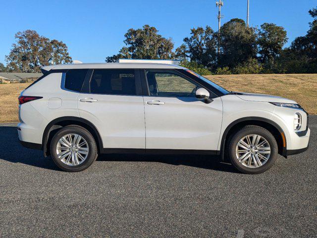 new 2024 Mitsubishi Outlander car, priced at $27,120