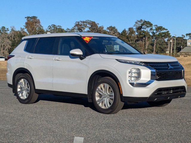 new 2024 Mitsubishi Outlander car, priced at $27,120